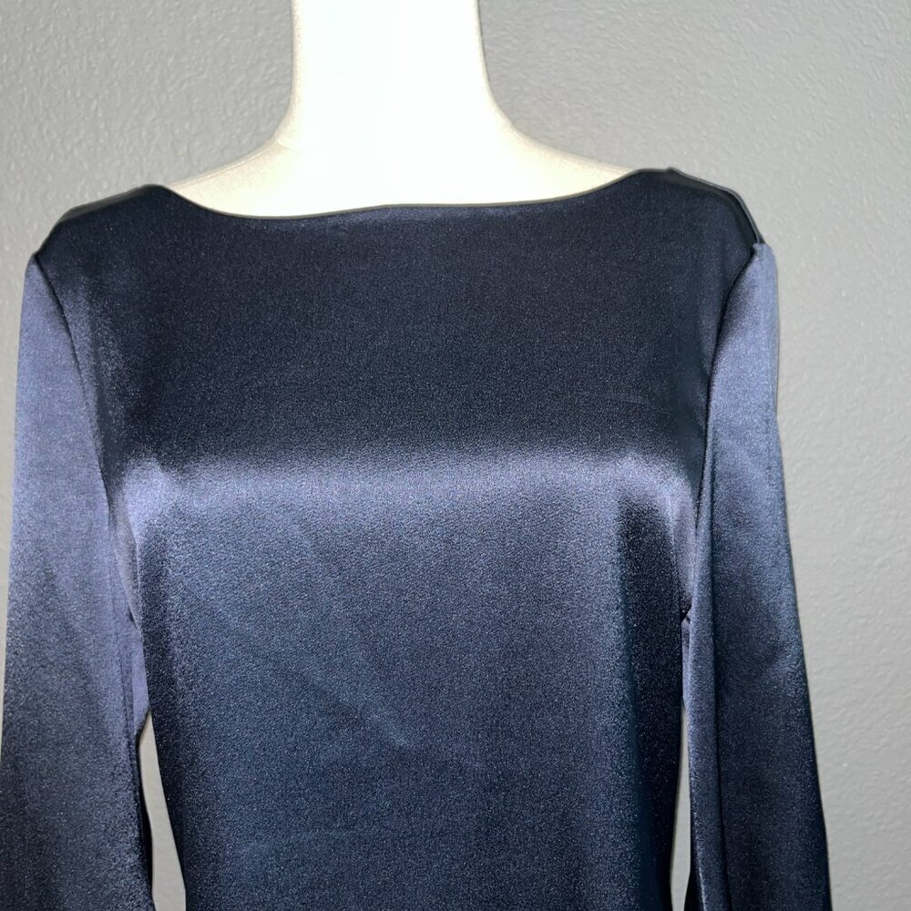 DIANE VON FURSTENBERG KORRY NAVY SATIN LOW BACK FLUTED SLEEVE SHIFT DRESS Size 6 - Picture 2 of 16